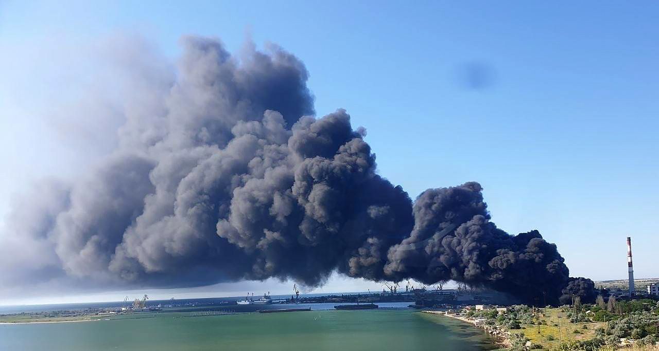 Взрывы в Крыму Взрывы в Крыму