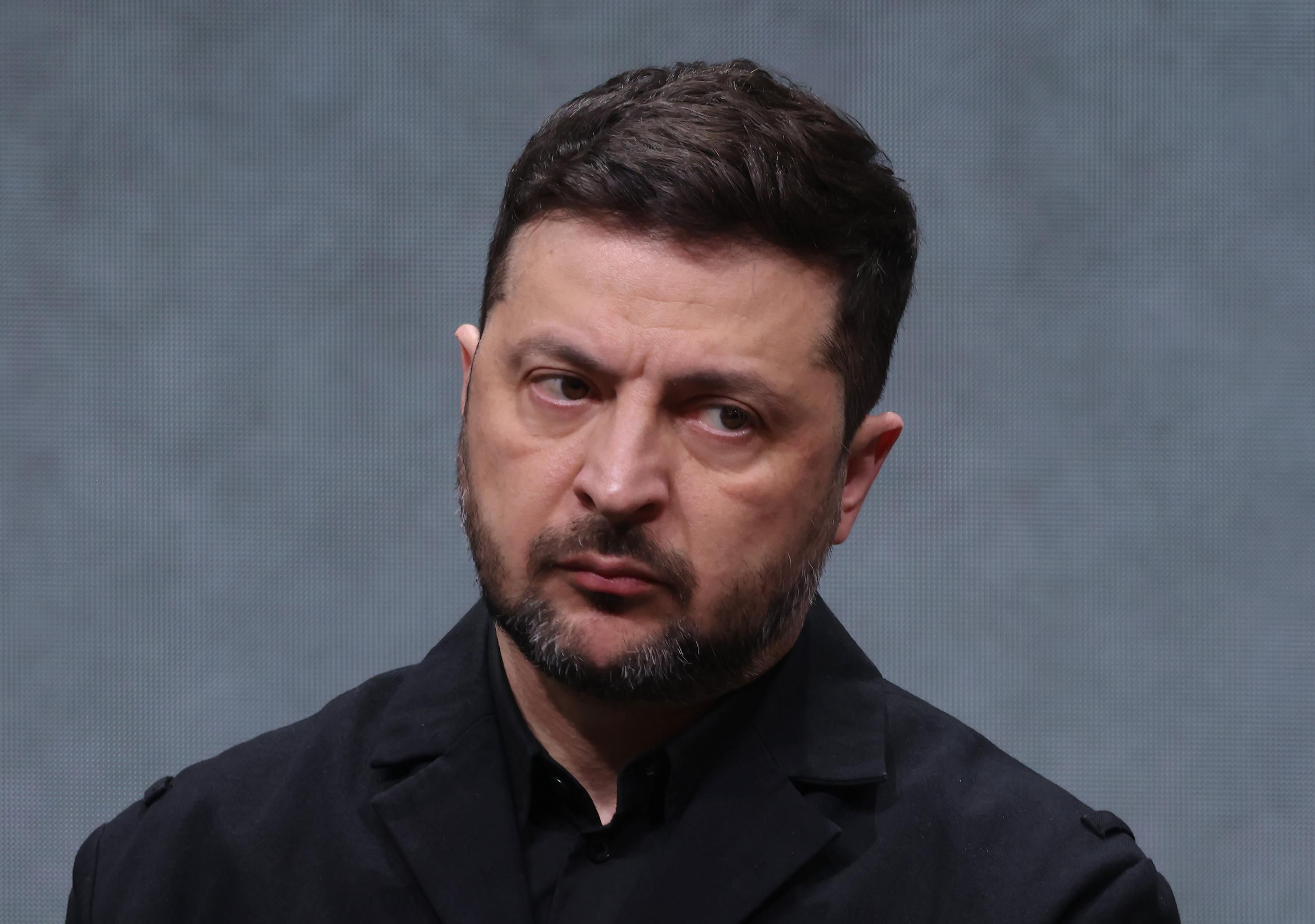 "Я ничем подобным не занимаюсь": Зеленский впервые прокомментировал подозрения в адрес сотрудников ОП