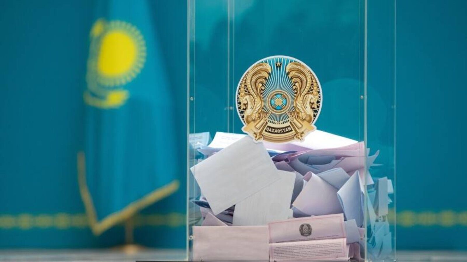 Новая правящая партия "Адилет" получила подавляющее большинство в парламенте Казахстана