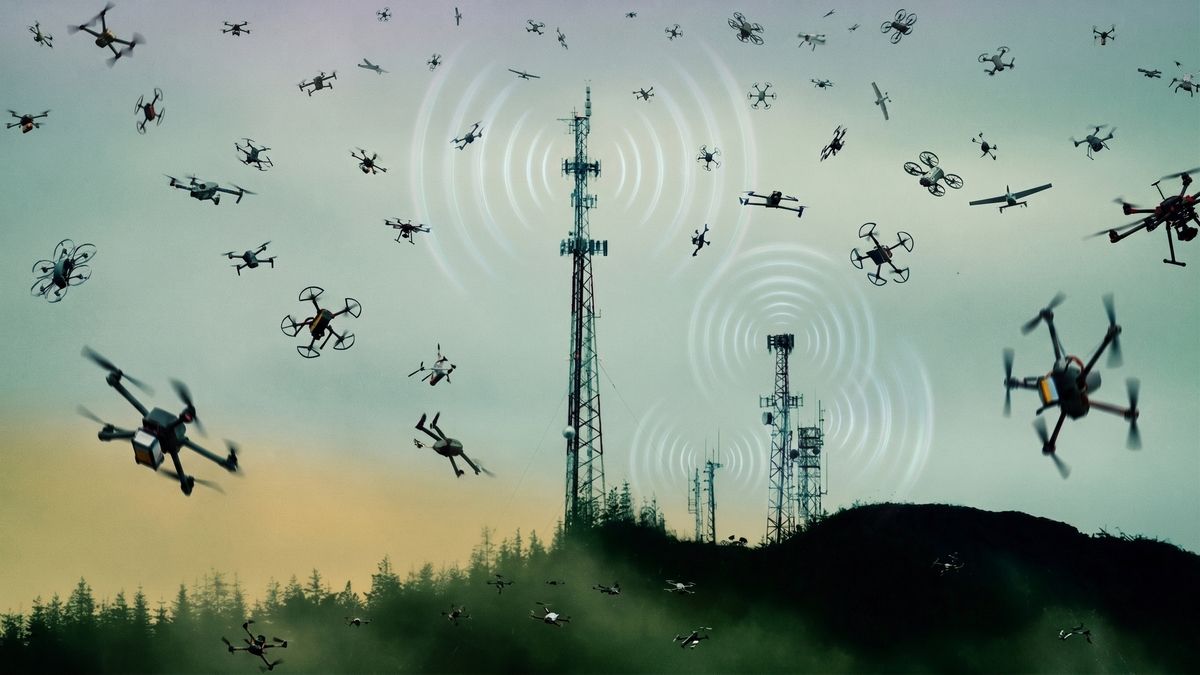 Дрони падають, кораблі сліпнуть: Росія влаштовує масштабні збої GPS у Польщі