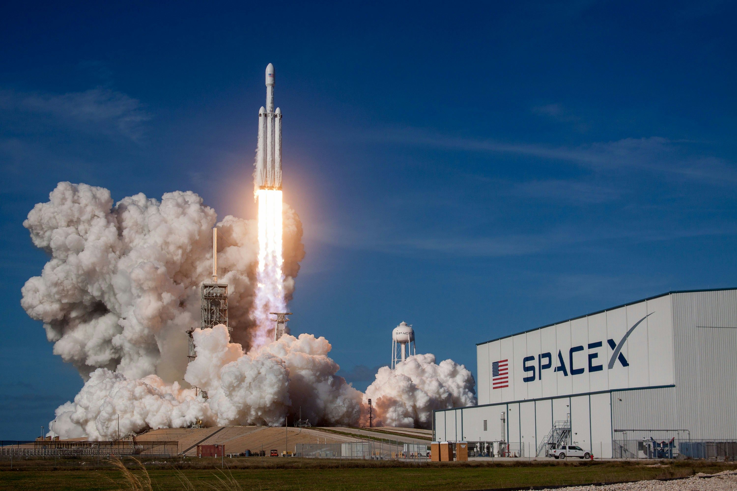 SpaceX будує нову космічну базу за 100 мільярдів доларів – що задумав Маск