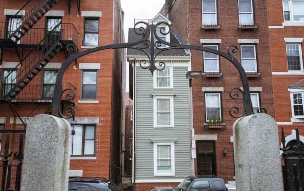 Skinny House в Бостоне