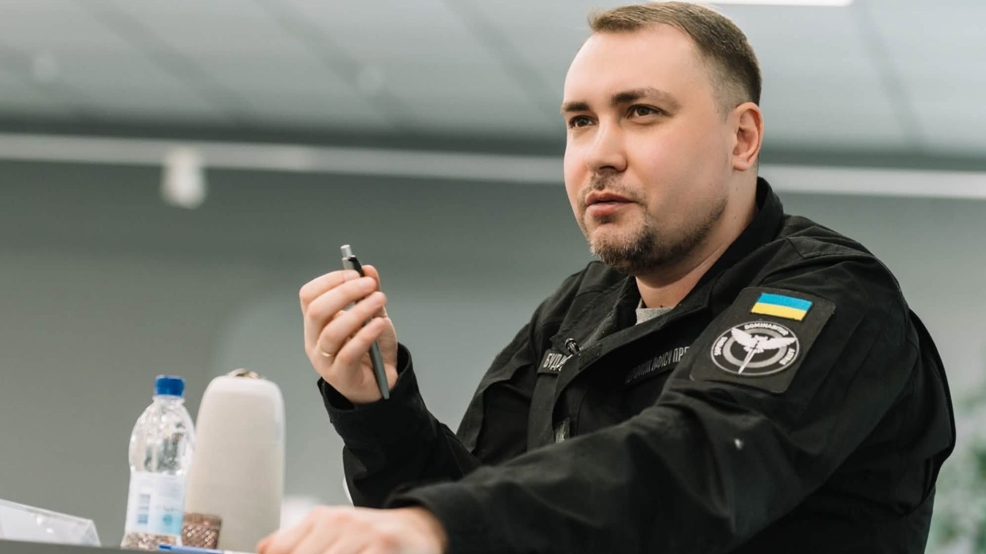 "Яке ви маєте право так казати": Буданов публічно став на захист Хмари та Сирського