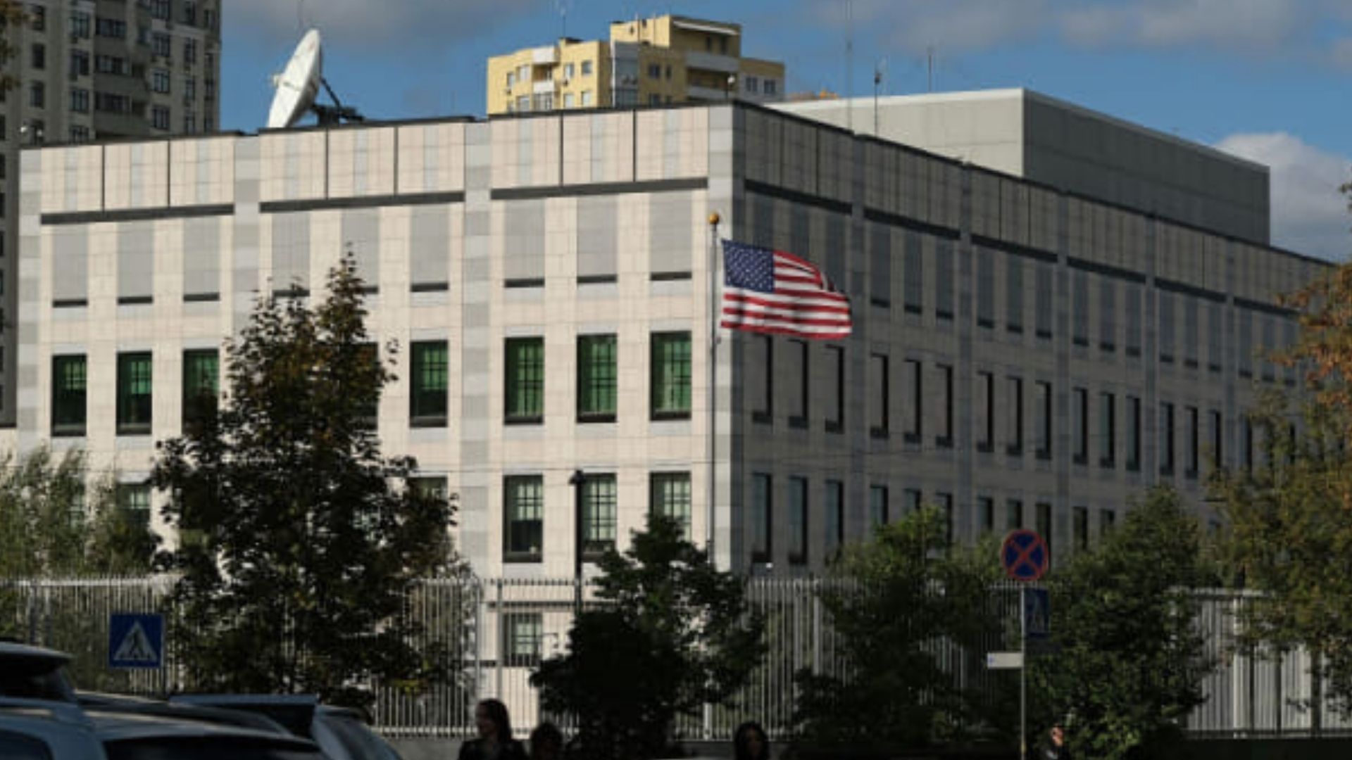 Держдеп США закликав американців утриматися під поїздок в Україну через загрозу повітряних атак
