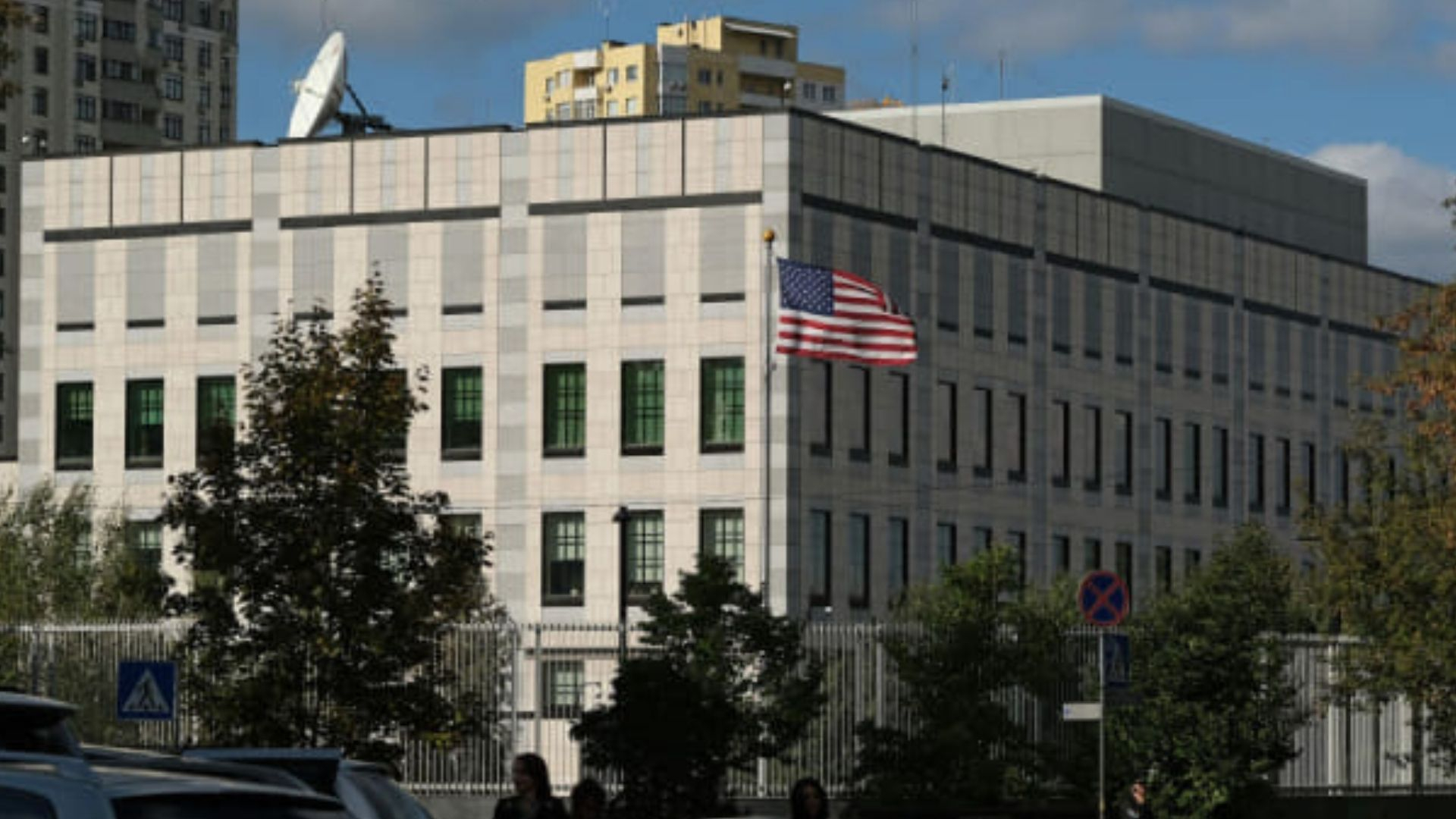 Держдеп США закликав американців утриматися під поїздок в Україну через загрозу повітряних атак