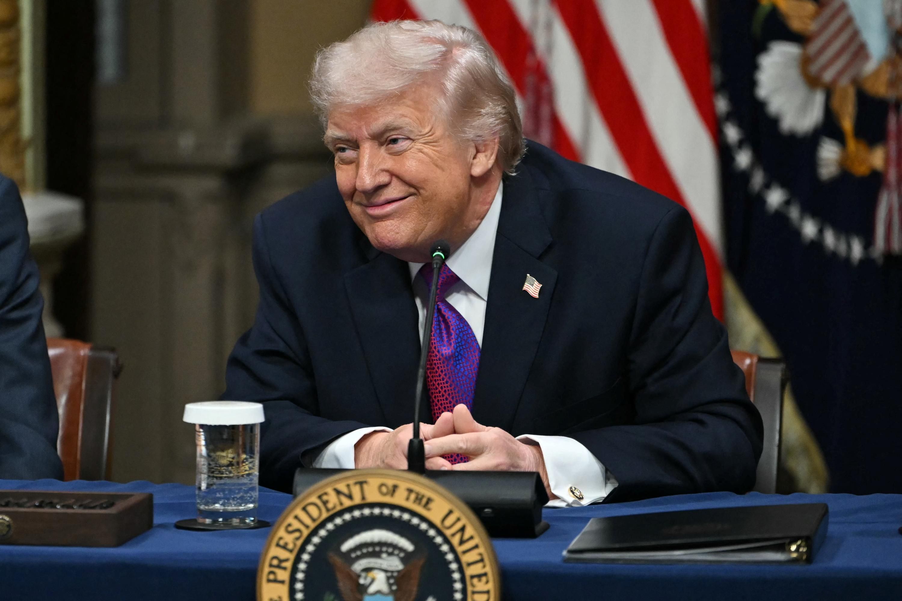 США отримають контроль над нафтою Венесуели: Трамп оголосив про "найбільшу угоду в історії"