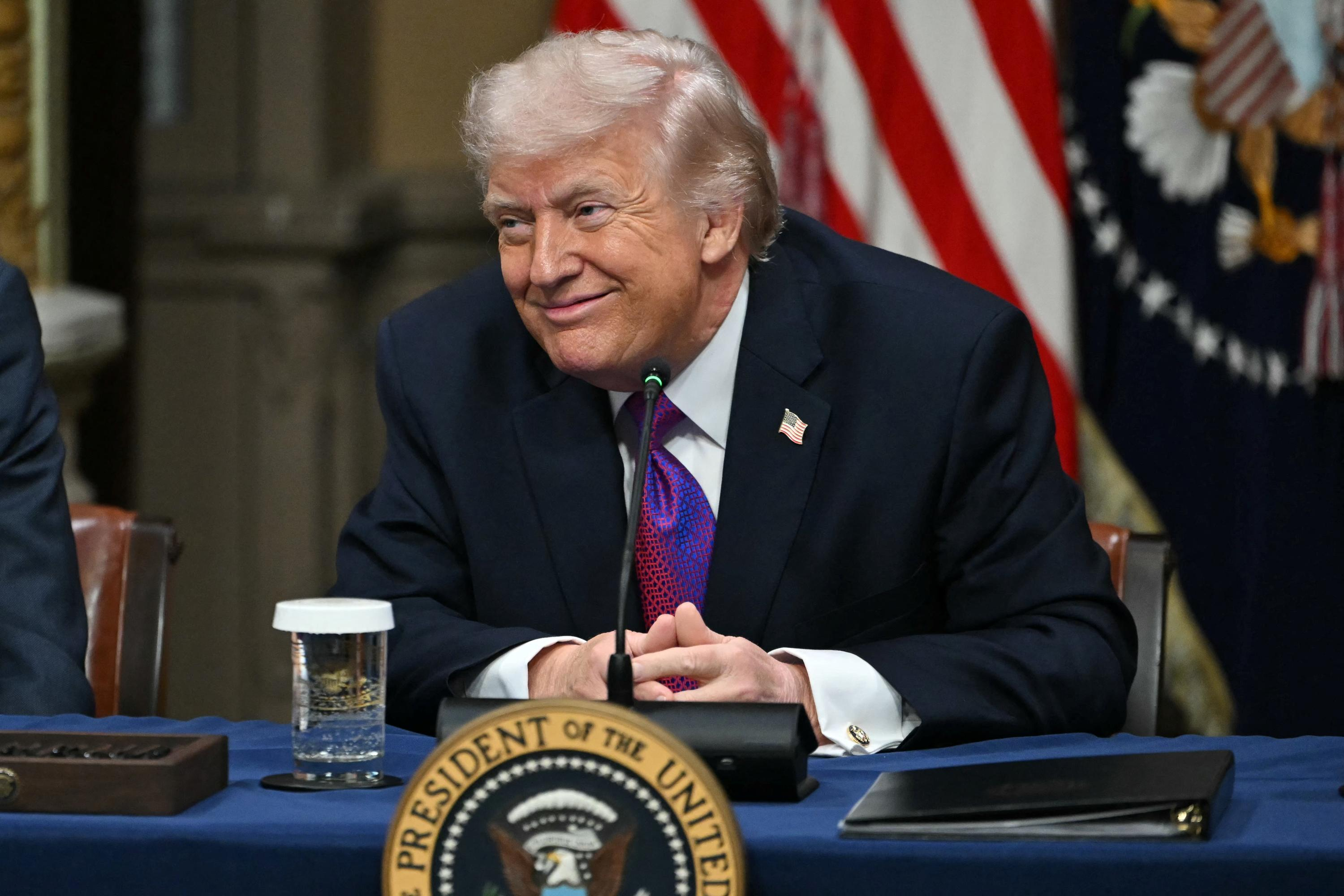 США отримають контроль над нафтою Венесуели: Трамп оголосив про "найбільшу угоду в історії"