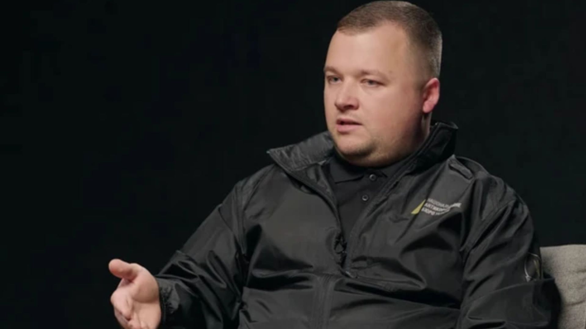 Зеленский включил детектива НАБУ Абакумова в состав антикоррупционной группы ОЭСР Зеленский включил детектива НАБУ Абакумова в состав антикоррупционной группы ОЭСР