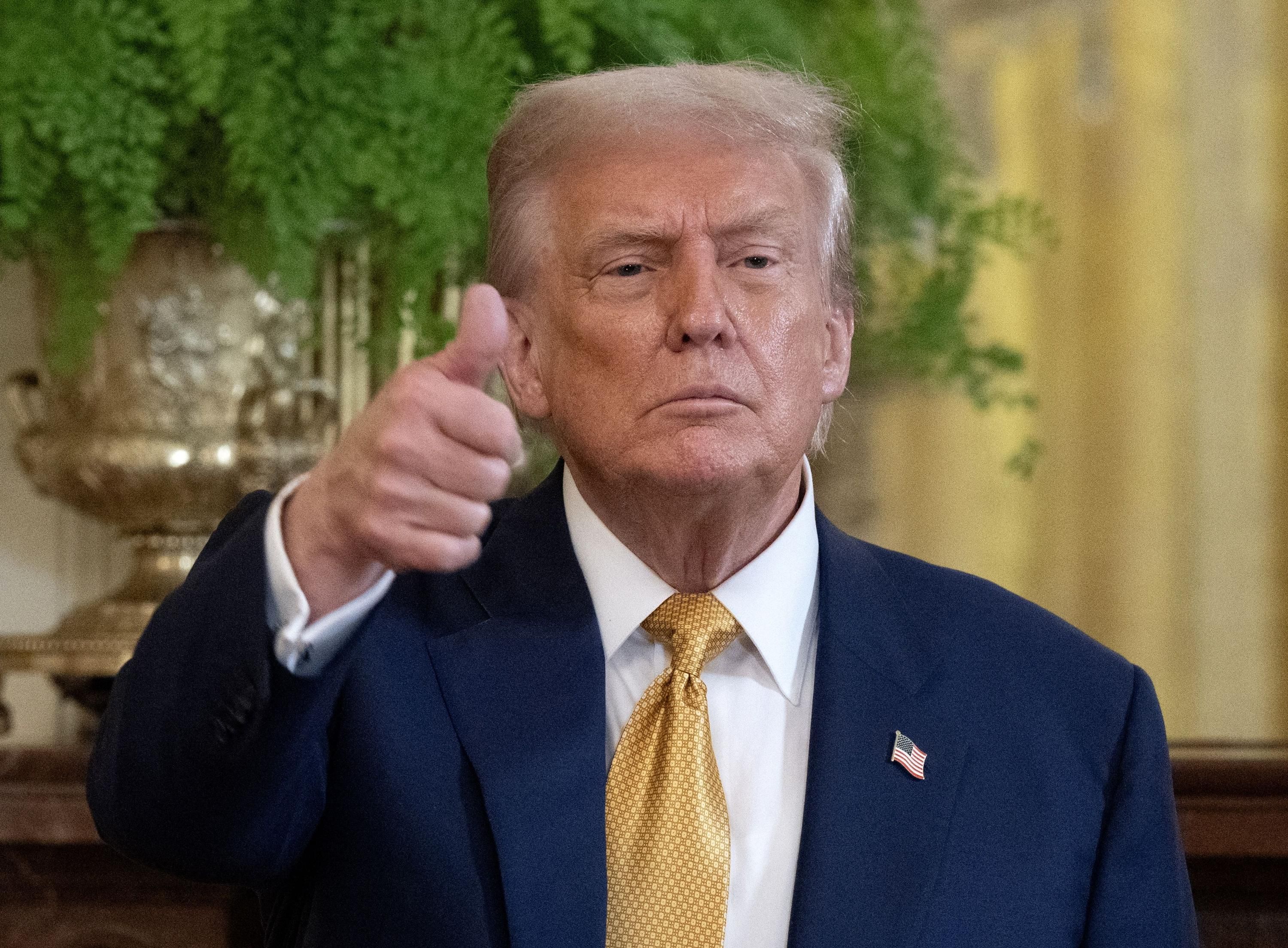 Трамп хочет переименовать Ормузский пролив: какое странное название он предложил