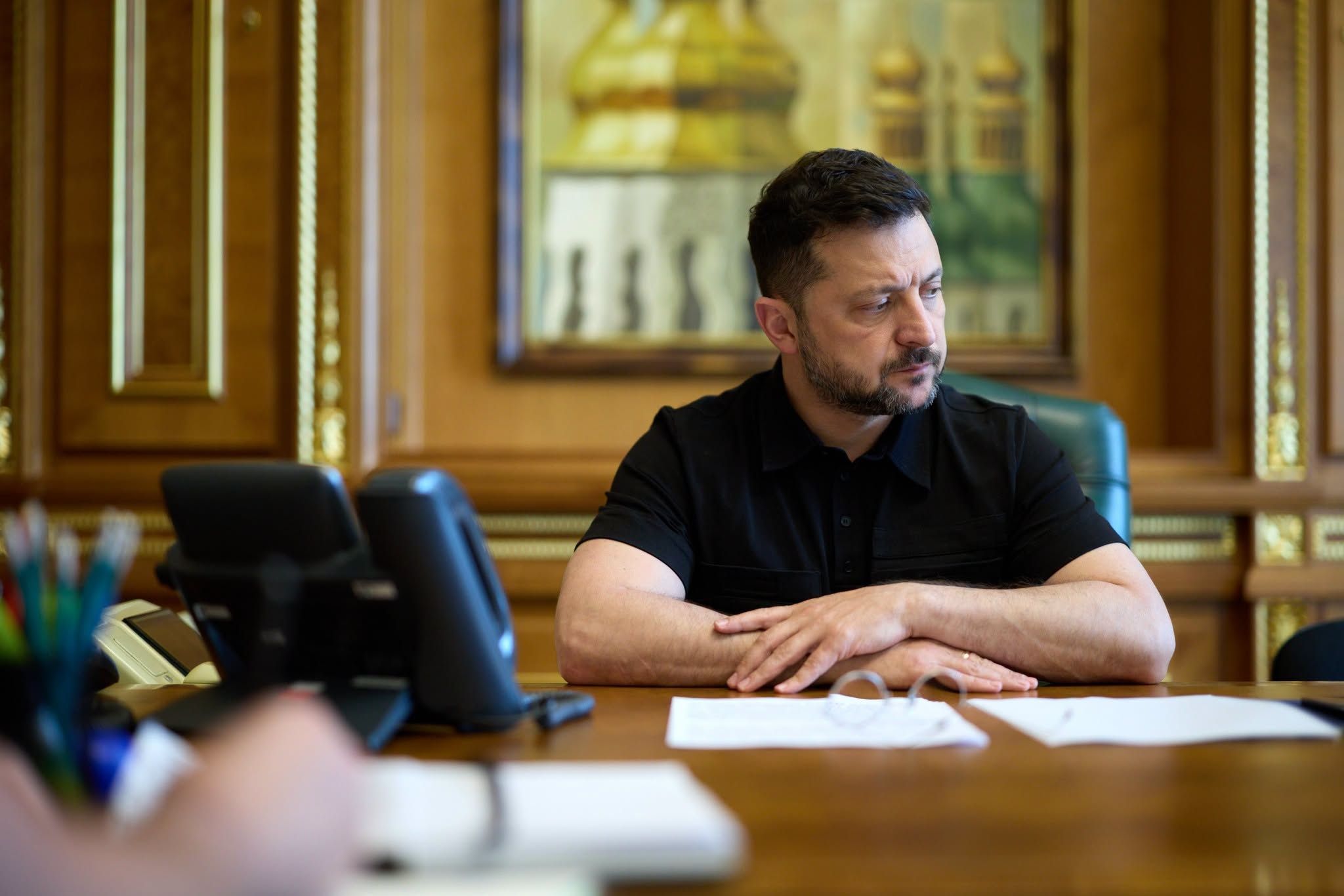 Президент Украины резко отреагировал на инцидент между СБУ и ГУР