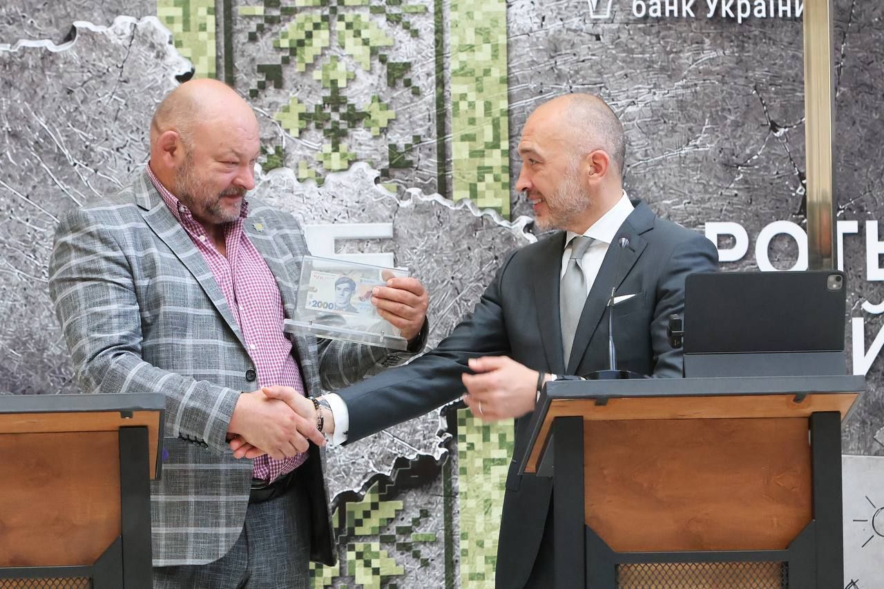 Син Василя Стуса відвідав презентацію нової банкноти номіналом 2 тисячі гривень
