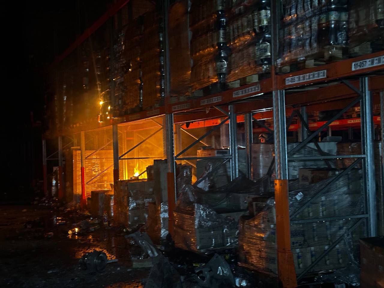 Атака по Одещині: ворог повторно вдарив по складах з продуктами