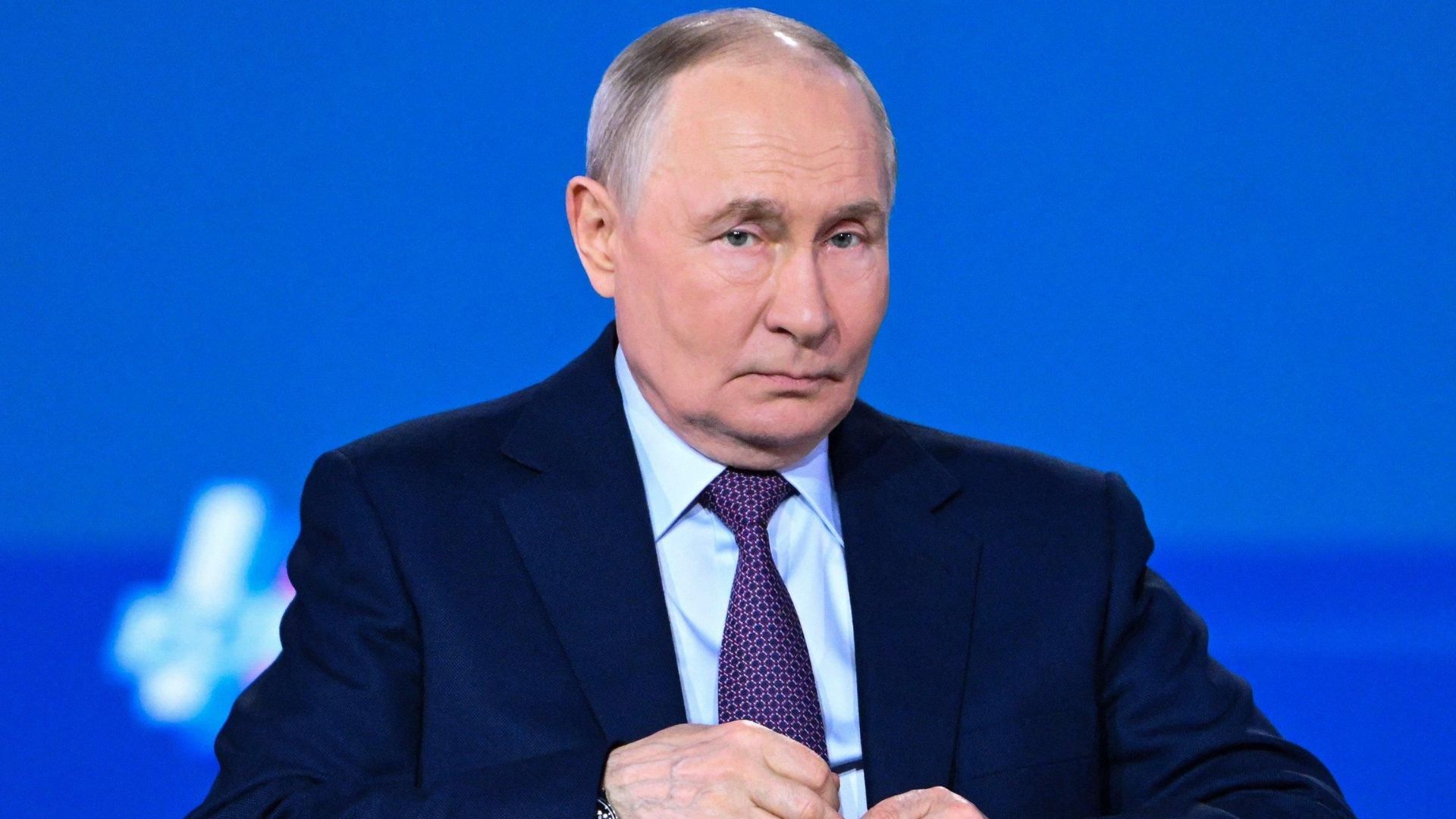 Путін пообіцяв Віткоффу і Кушнеру не бити по Києву, поки вони там перебуватимуть Путін пообіцяв Віткоффу і Кушнеру не бити по Києву, поки вони там перебуватимуть