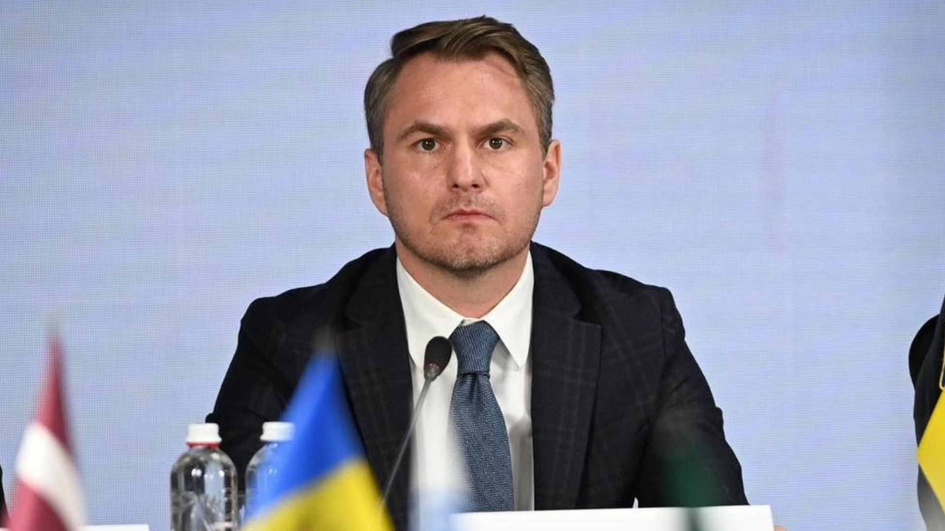 Розмови, сейф із грошима та будинок: Кравченко пояснив гучні звинувачення - 24 Канал Розмови, сейф із грошима та будинок: Кравченко пояснив гучні звинувачення - 24 Канал