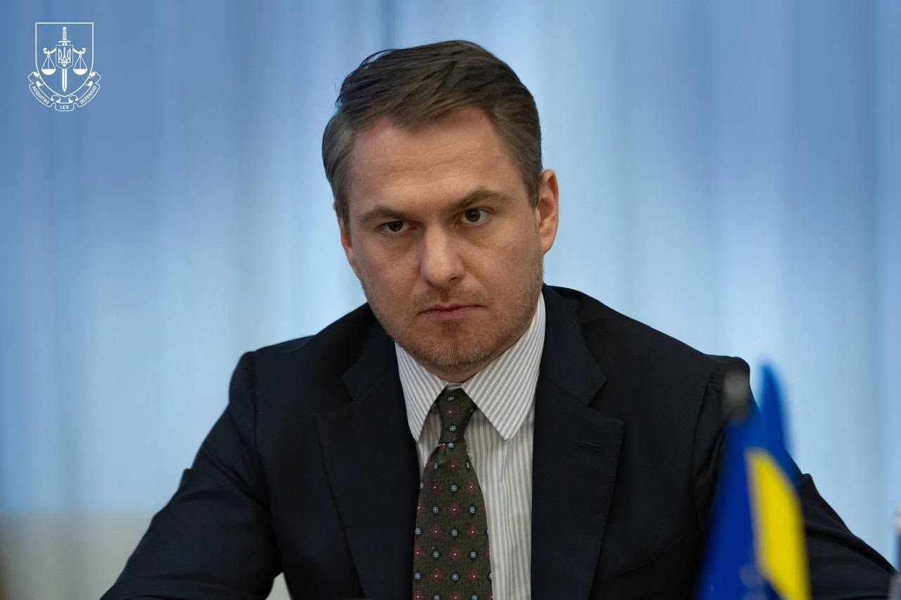 Генеральний прокурор Руслан Кравченко подав у відставку