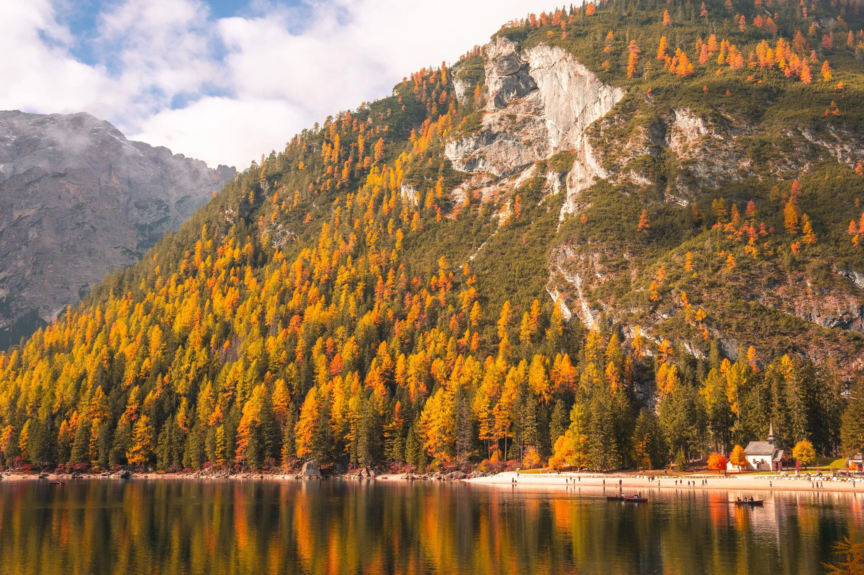 Доломітові Альпи восени дивовижні / Фото Pexels