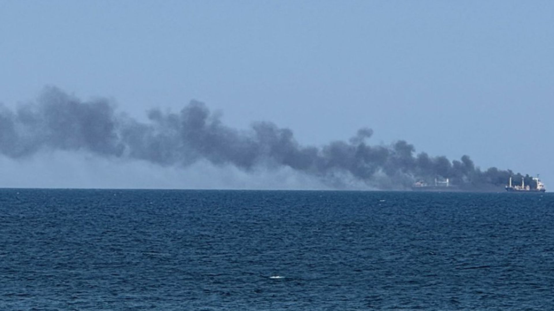 Россия нанесла удар по гражданскому судну в Одесской области Россия нанесла удар по гражданскому судну в Одесской области