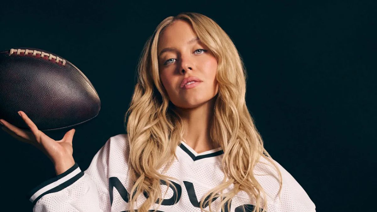 Обнаженная Сидни Свини возмутила олимпийских чемпионок: что не так с ее новой рекламой