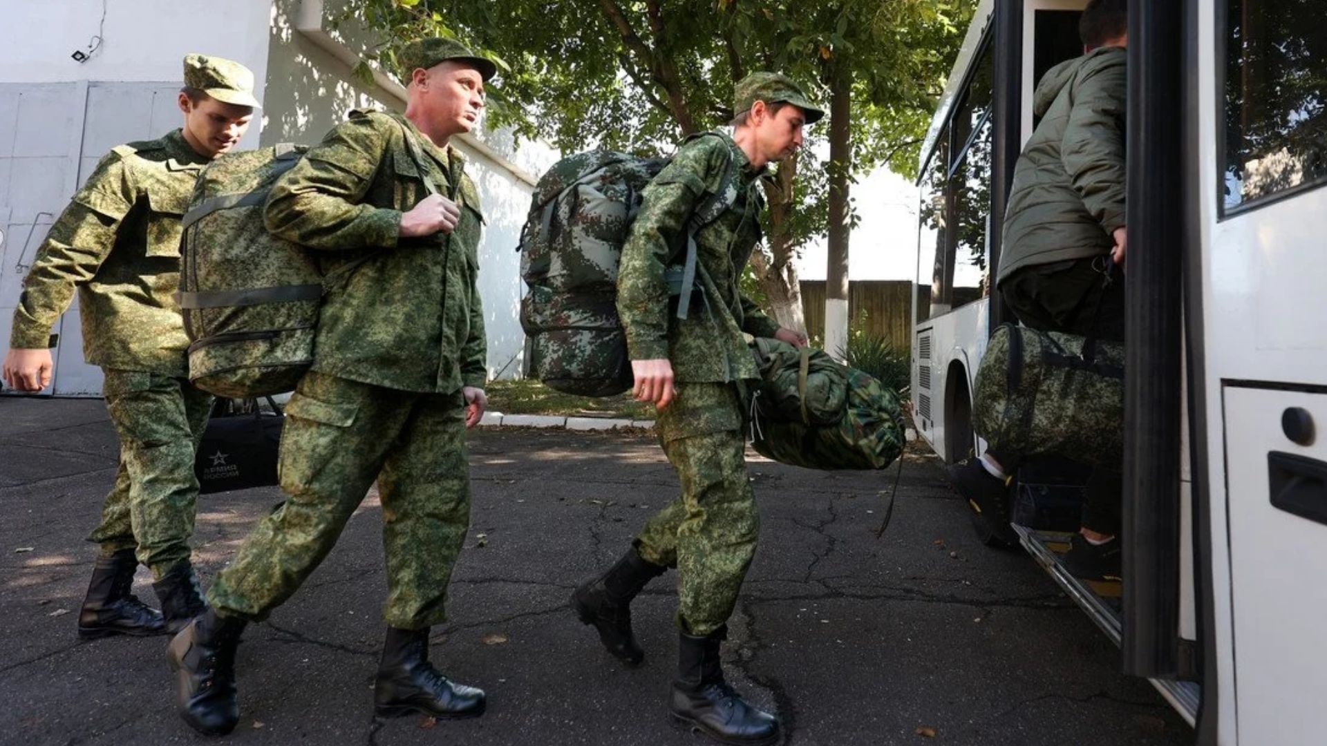 Россияне массово готовятся бежать за границу из-за мобилизации - 24 Канал Россияне массово готовятся бежать за границу из-за мобилизации - 24 Канал
