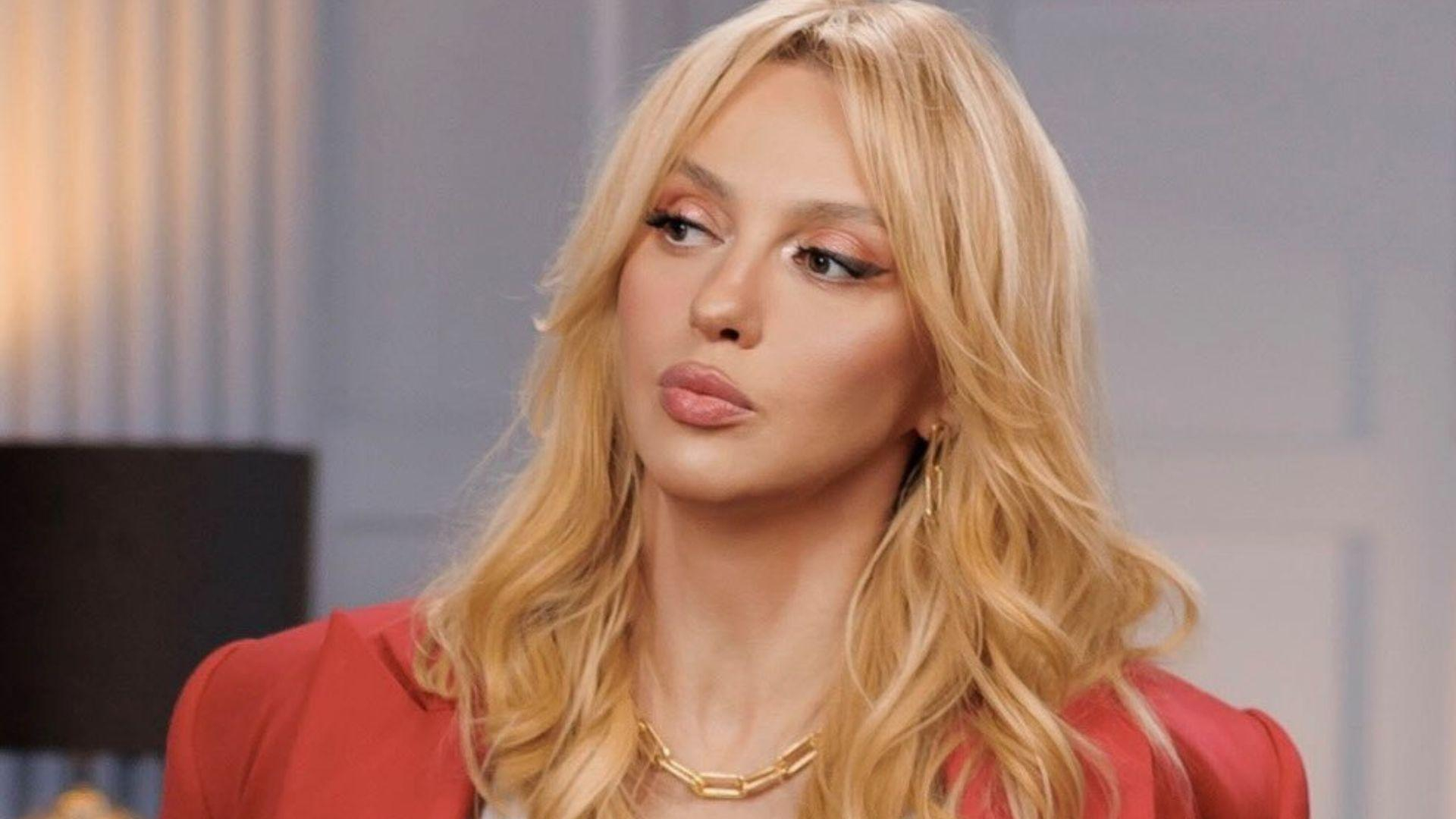 Оля Полякова зі сльозами на очах повідомила про втрату улюблениці: "Врятувати не вдалося"