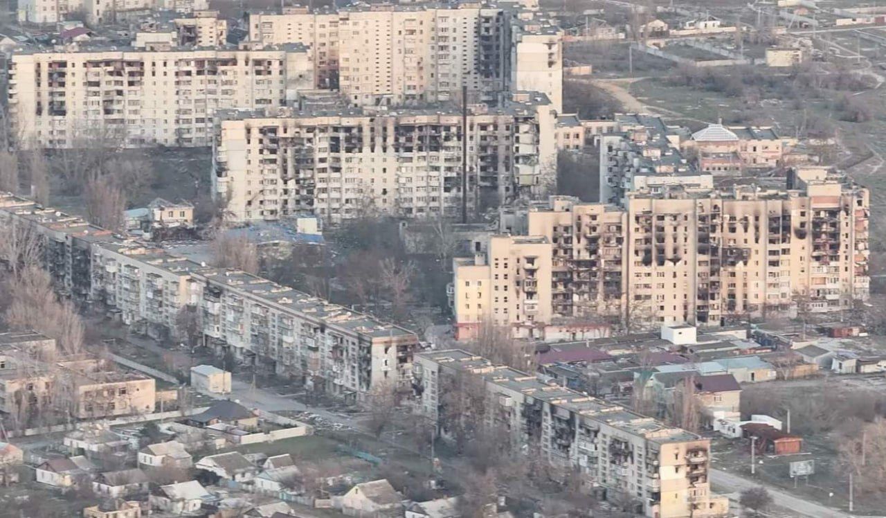 Люди тікають через мінні поля: Росія зірвала евакуацію з Олешок, – Лубінець