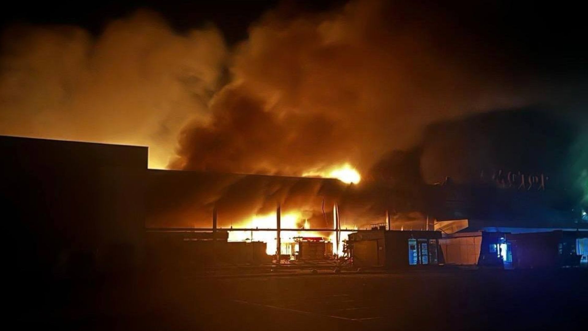 Росіяни вдарили по одному з ТЦ Запоріжжя - 24 Канал Росіяни вдарили по одному з ТЦ Запоріжжя - 24 Канал