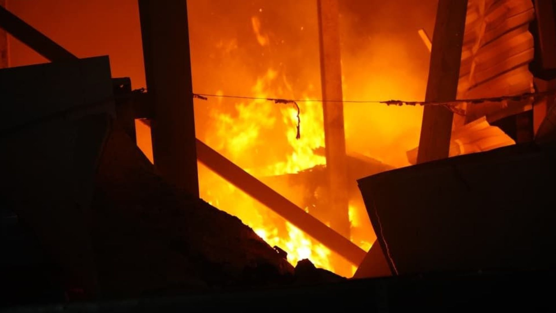 Росіяни вдарили по підприємству на Житомирщині: є загиблі