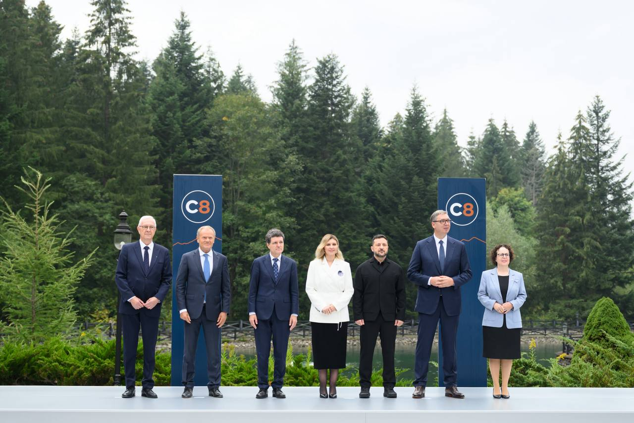 У Карпатах стартував саміт "Карпатської вісімки" C8 за участі восьми країн та ЄС