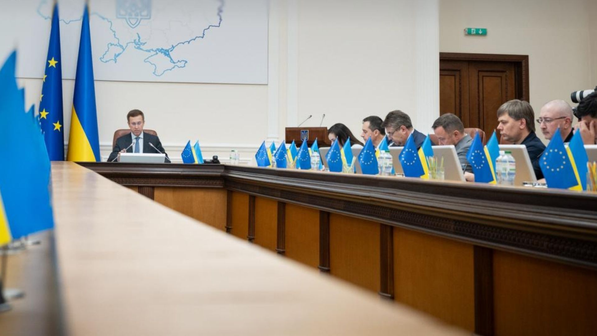 Правительство меняет систему государственного управления
