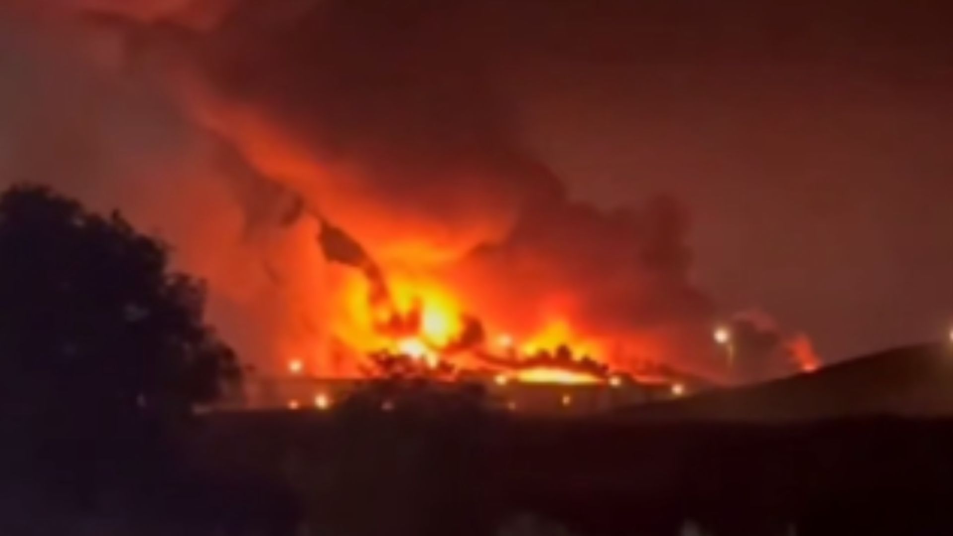 Потужна пожежа на Московщині: дрони FP-1 знищили склад важливої російської компанії