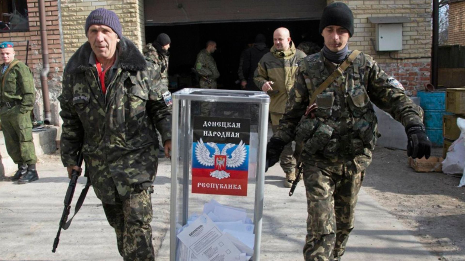 Росіяни раптово закрили виборчі дільниці у "ДНР"