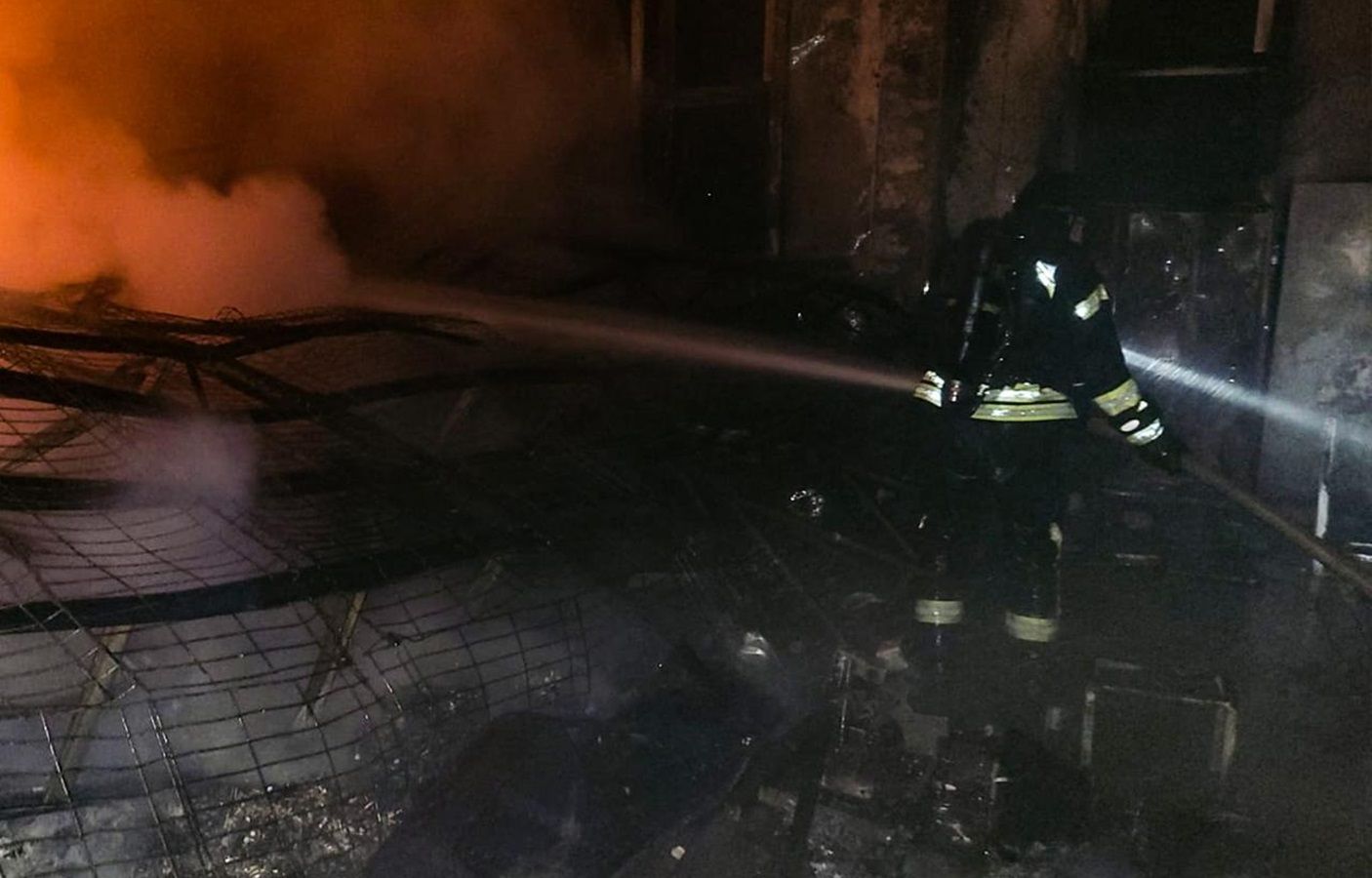 На Київщині після атаки 21 вересня горіло підприємство та склад