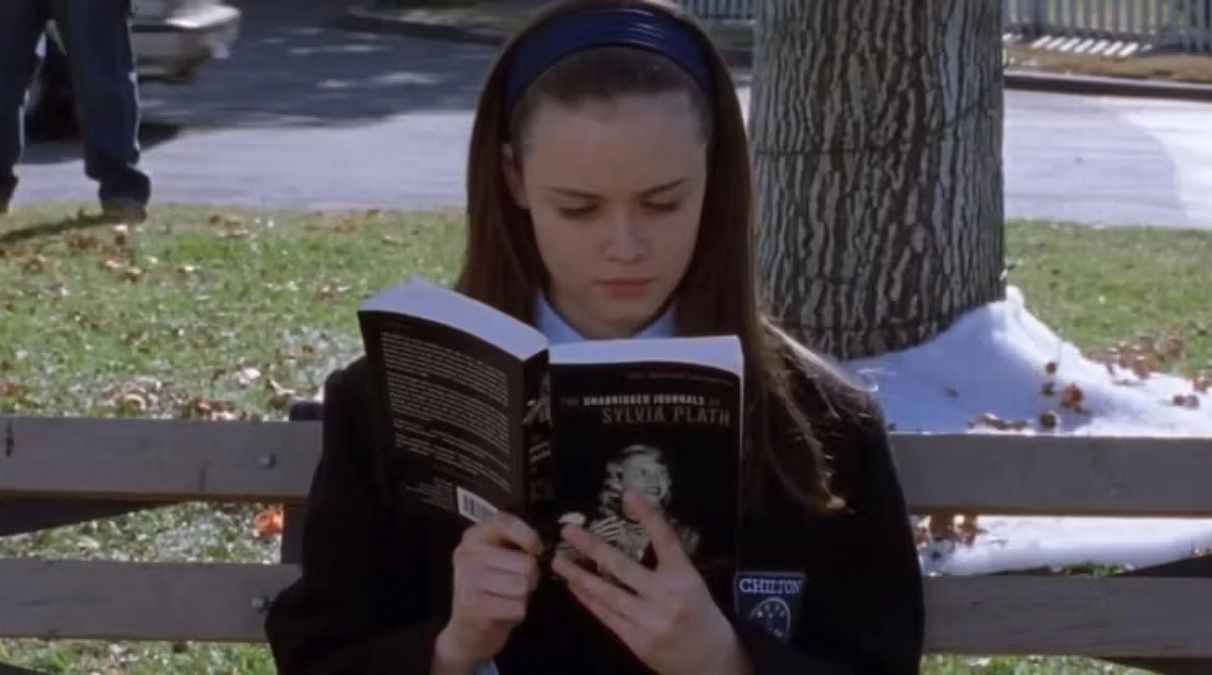 Звезда 2000-х сильно изменилась: что стало с Рори из сериала "Девочки Гилмор"