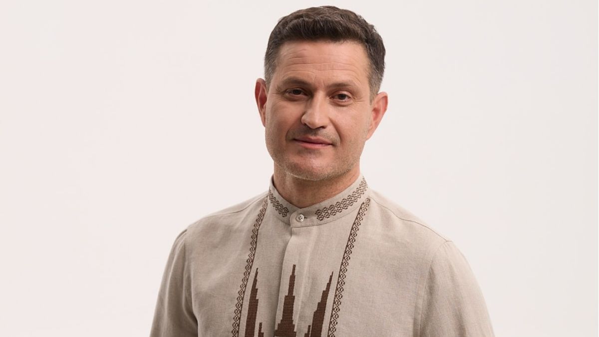 Ахтем Сеітаблаєв показався зі своєю новою коханою Оленою і висловився про їхні стосунки Ахтем Сеітаблаєв показався зі своєю новою коханою Оленою і висловився про їхні стосунки