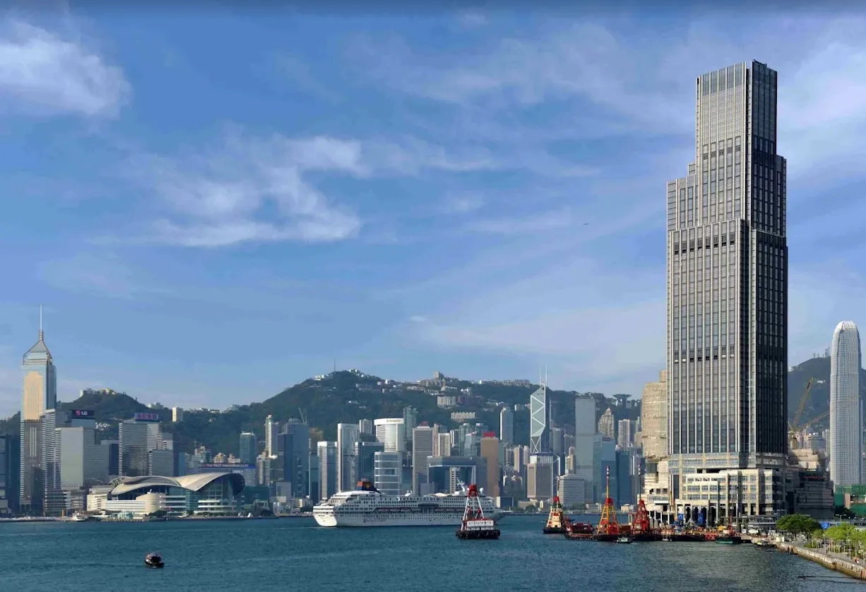 Rosewood Hong Kong височіє над Гонконгом Rosewood Hong Kong височіє над Гонконгом