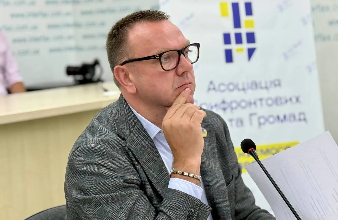Максим Ткаченко