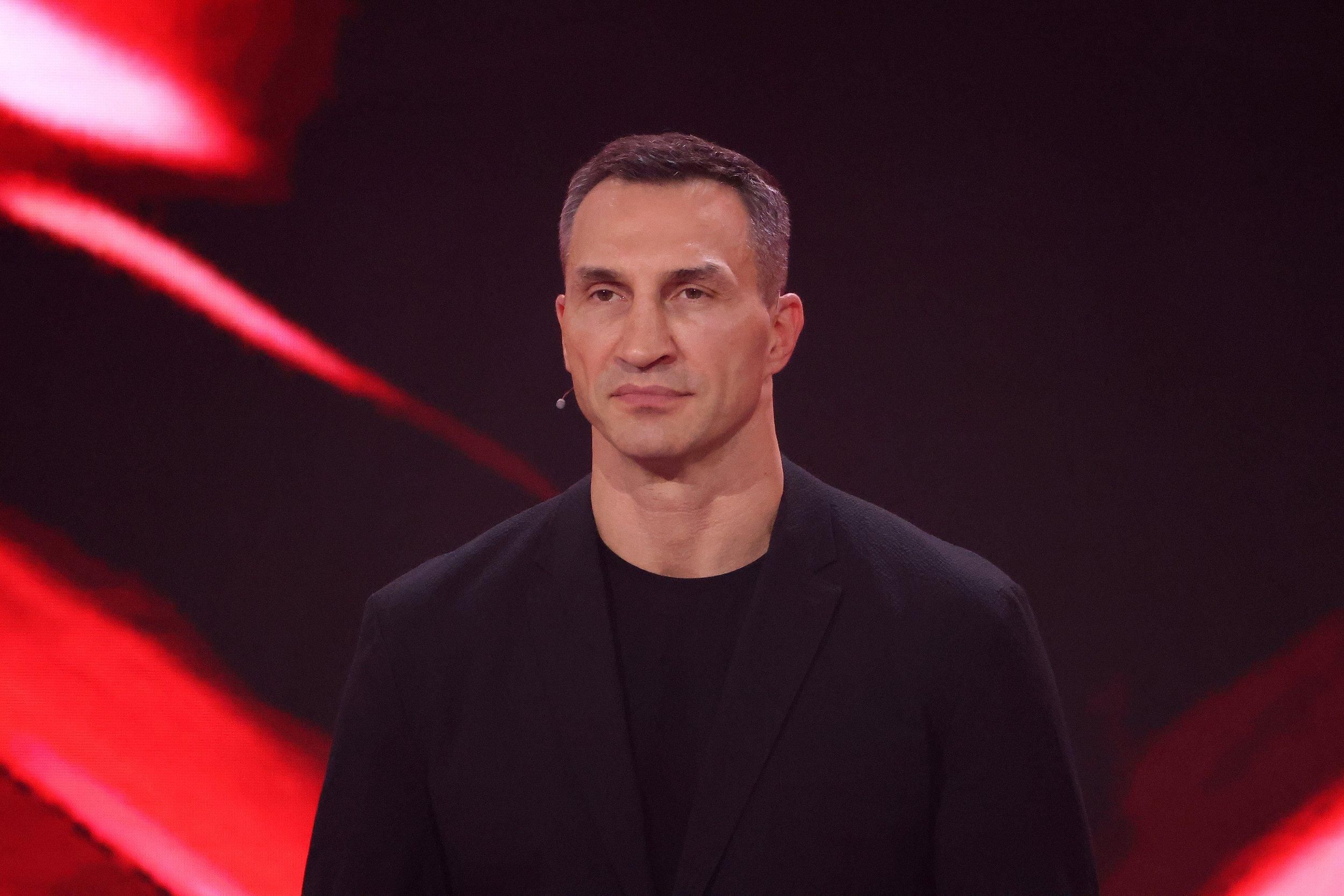 Володимир Кличко розлютився через участь росіян на чемпіонаті Європи Володимир Кличко розлютився через участь росіян на чемпіонаті Європи