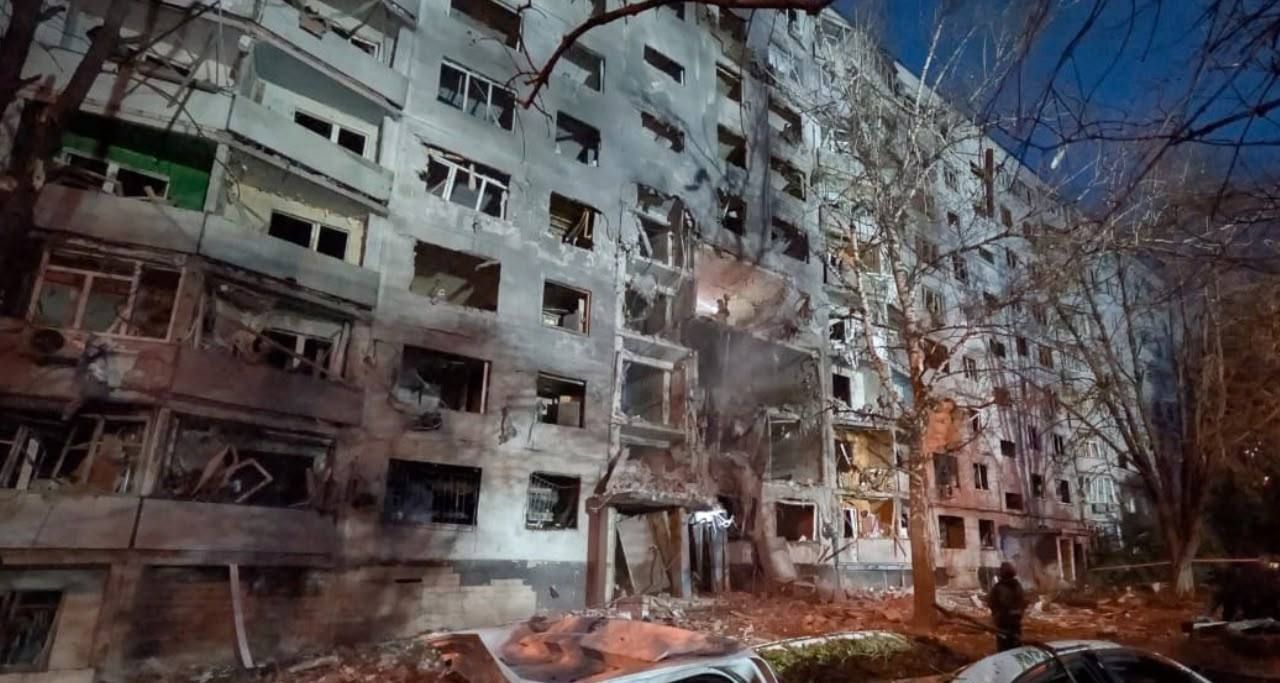 Росіяни вдарили по житловому будинку в Харкові: постраждали 8 дітей