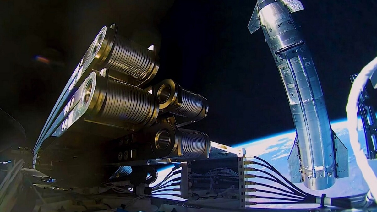 SpaceX успішно розгорнула всі 26 супутників Starlink нового покоління