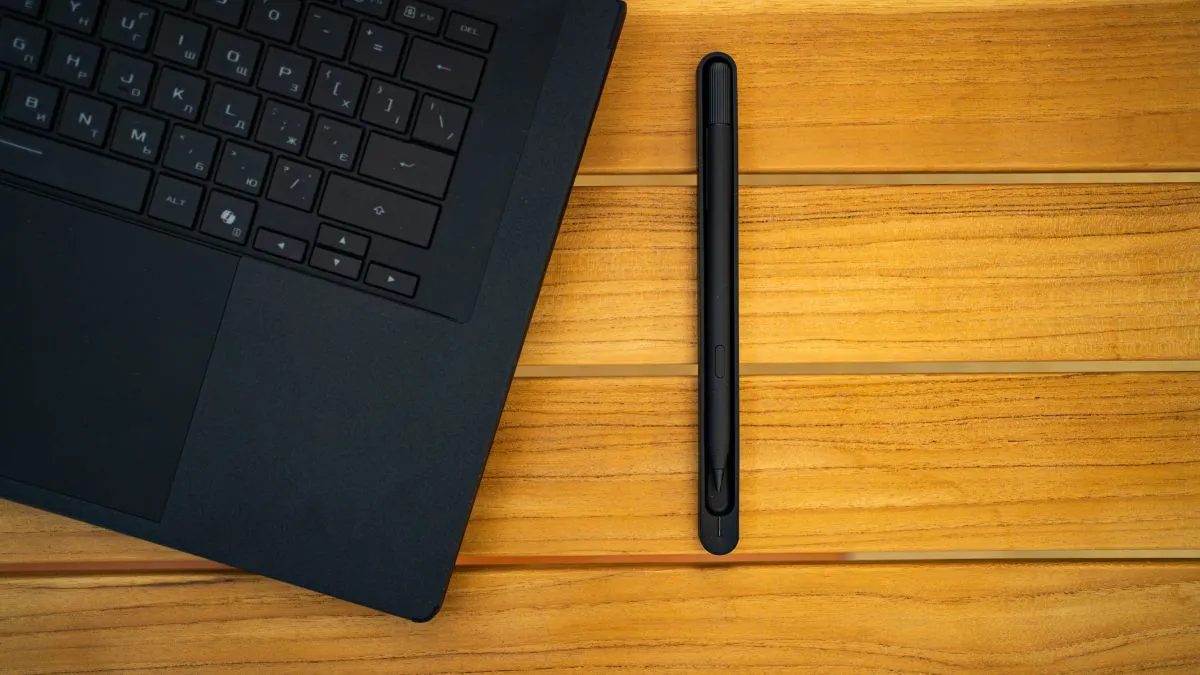 ASUS ROG Zephyrus Duo ASUS ROG Zephyrus Duo