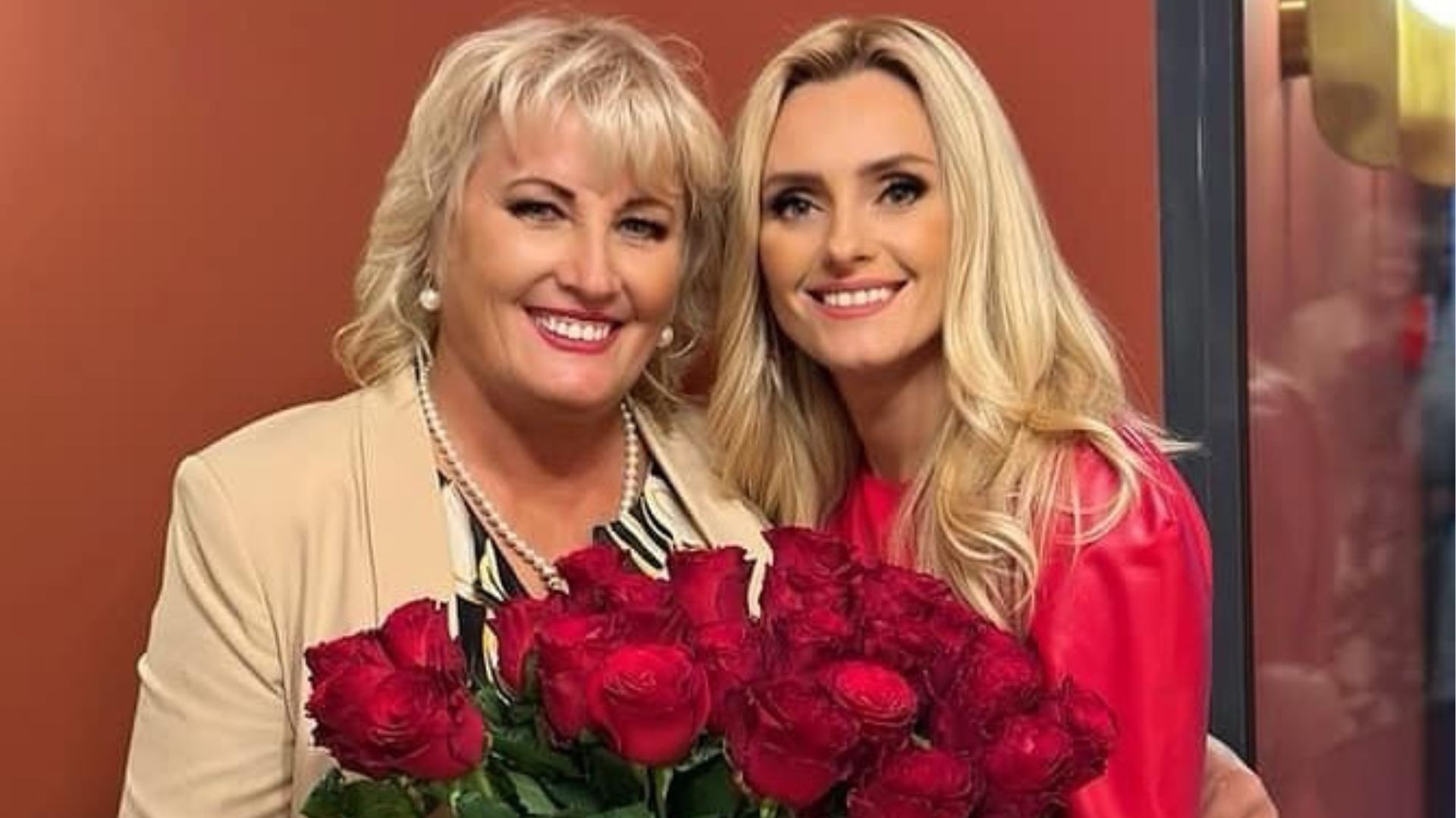 Ірина Федишин здивувала схожістю з мамою Ірина Федишин здивувала схожістю з мамою