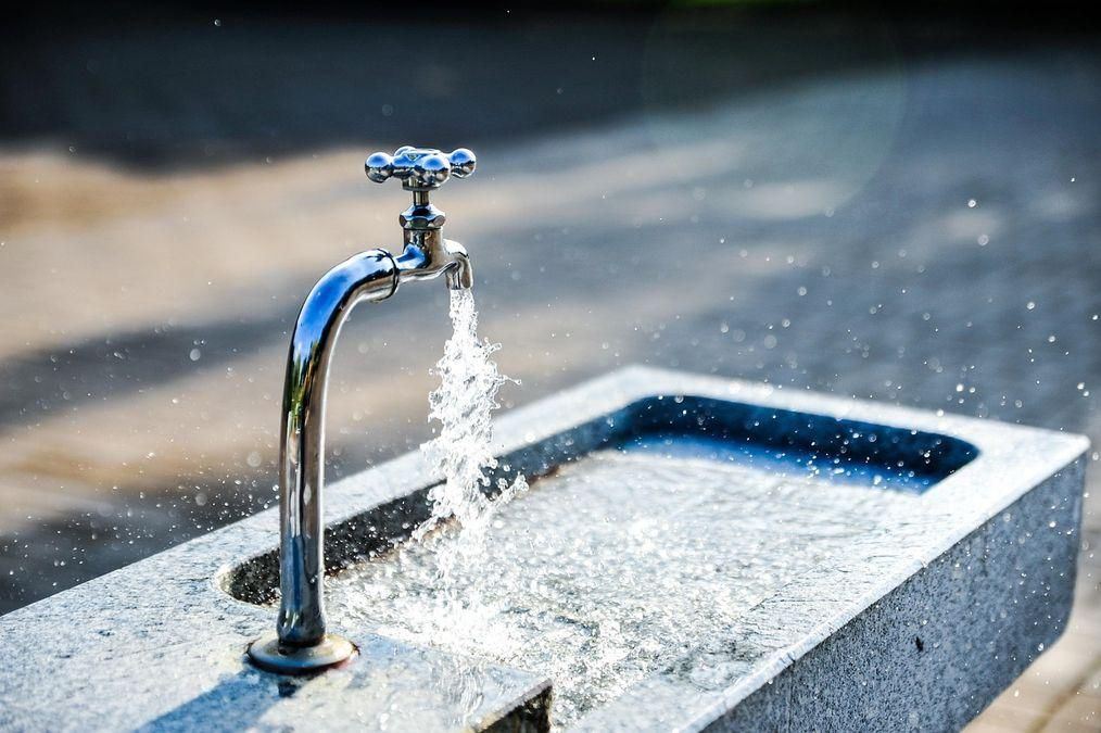 Платіжки за воду у жовтні зростуть: хто віддасть 82 гривні за куб