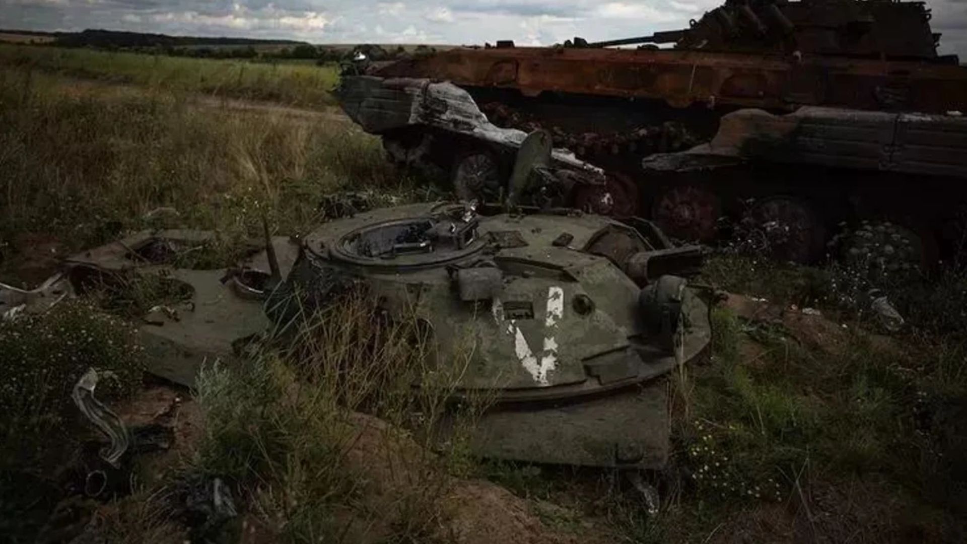 Понад 1 700 окупантів і їхня спалена техніка: які втрати Росії на 4 жовтня