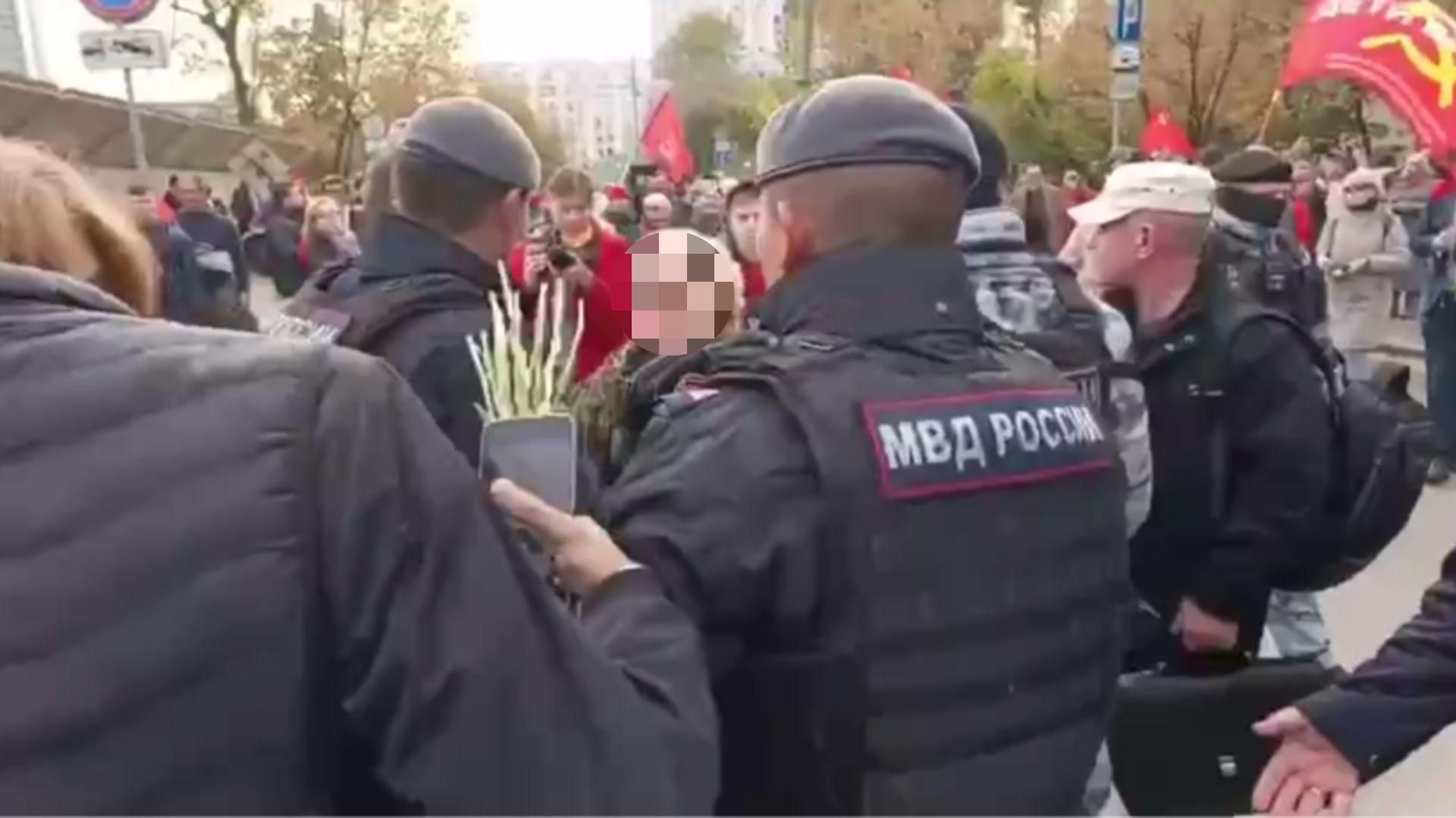 Мітинг у Москві 4 жовтня 2026 - десятки комуністів затримали через вигук Геть царя