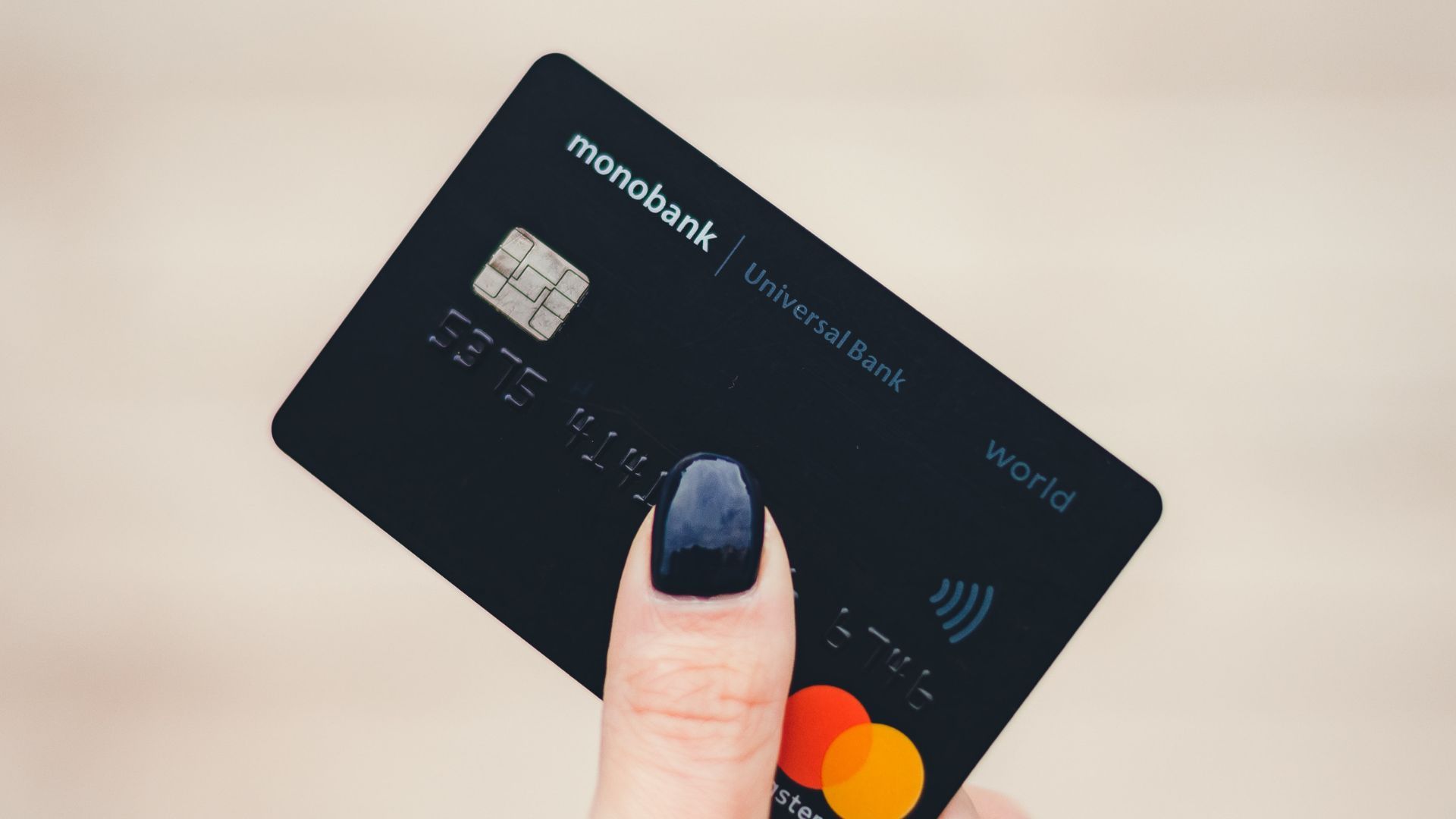 У monobank може з'явитися нова комісія за перекази на картки інших банків