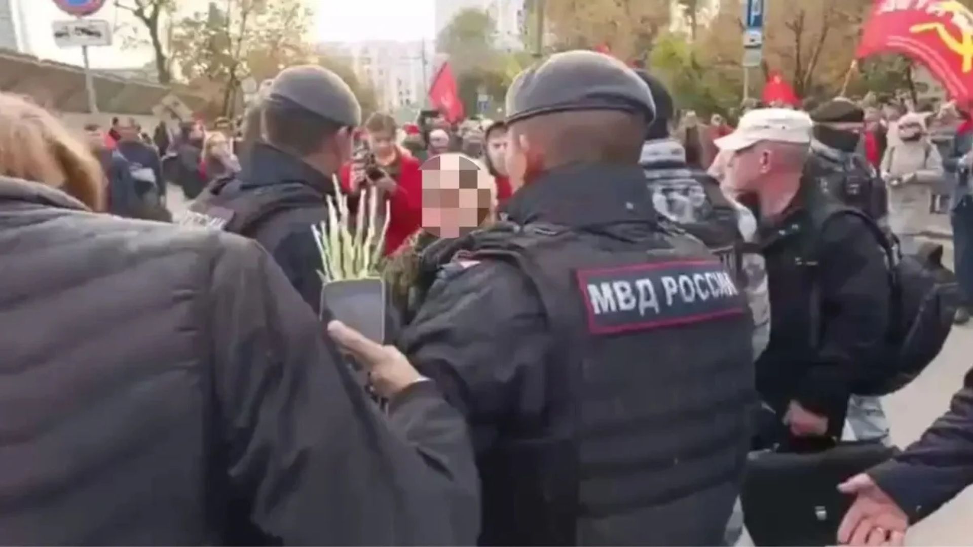 Паника в Кремле: почему Путин боится даже карманных коммунистов и криков "Долой царя!"