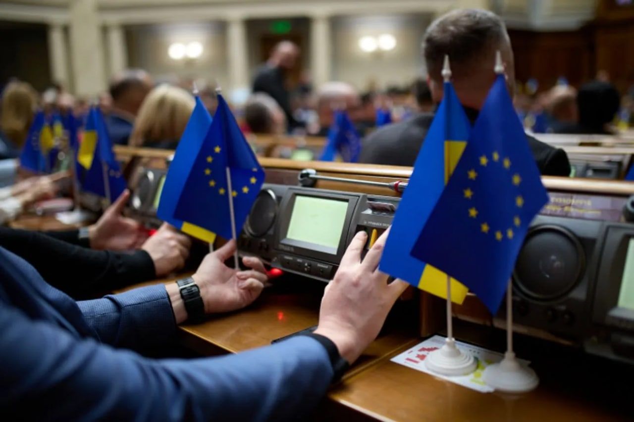 Рада может возобновить конкурсы для будущих госслужащих
