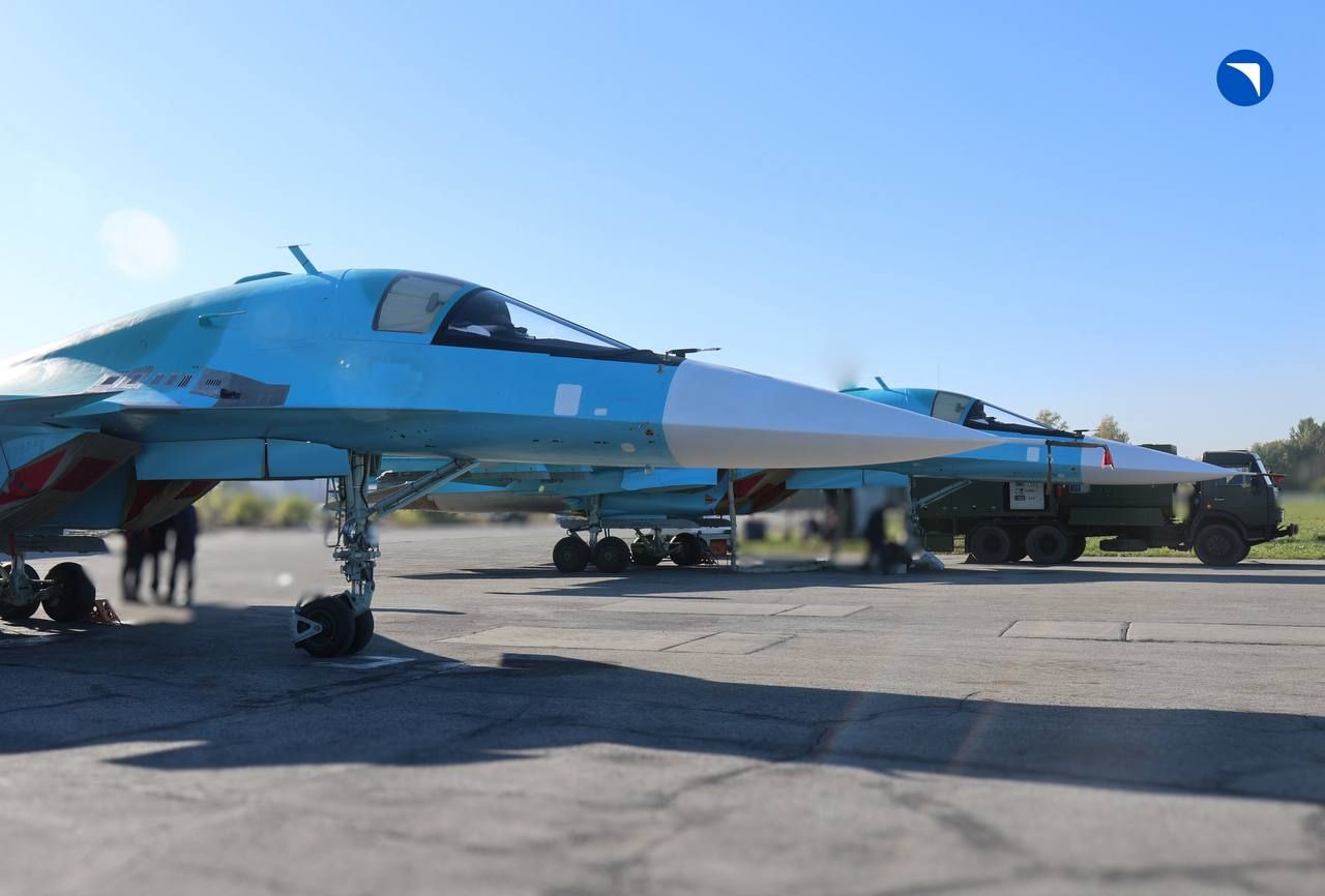 Су-34 війна в країні Росія нова партія літаки бомбардувальники винищувачі