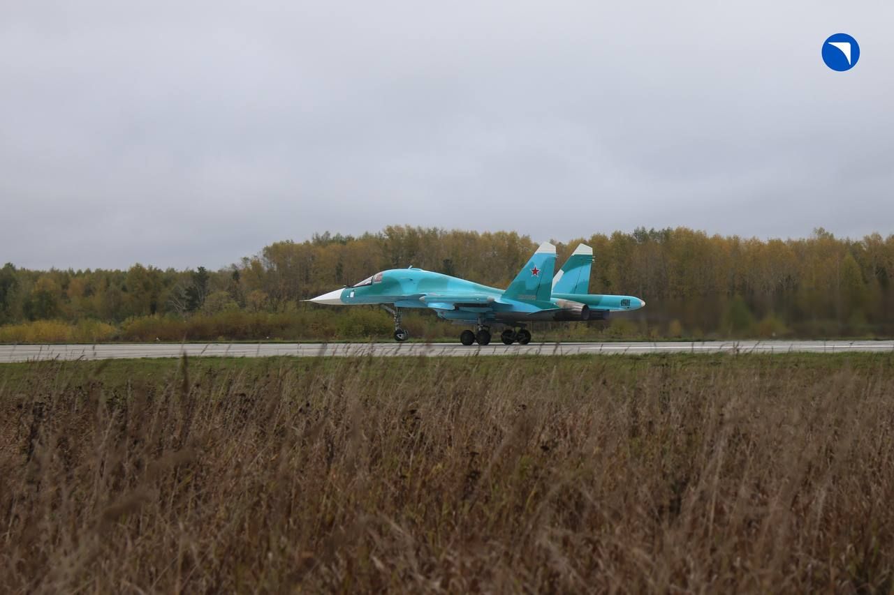 Су-34 війна в країні Росія нова партія літаки бомбардувальники винищувачі