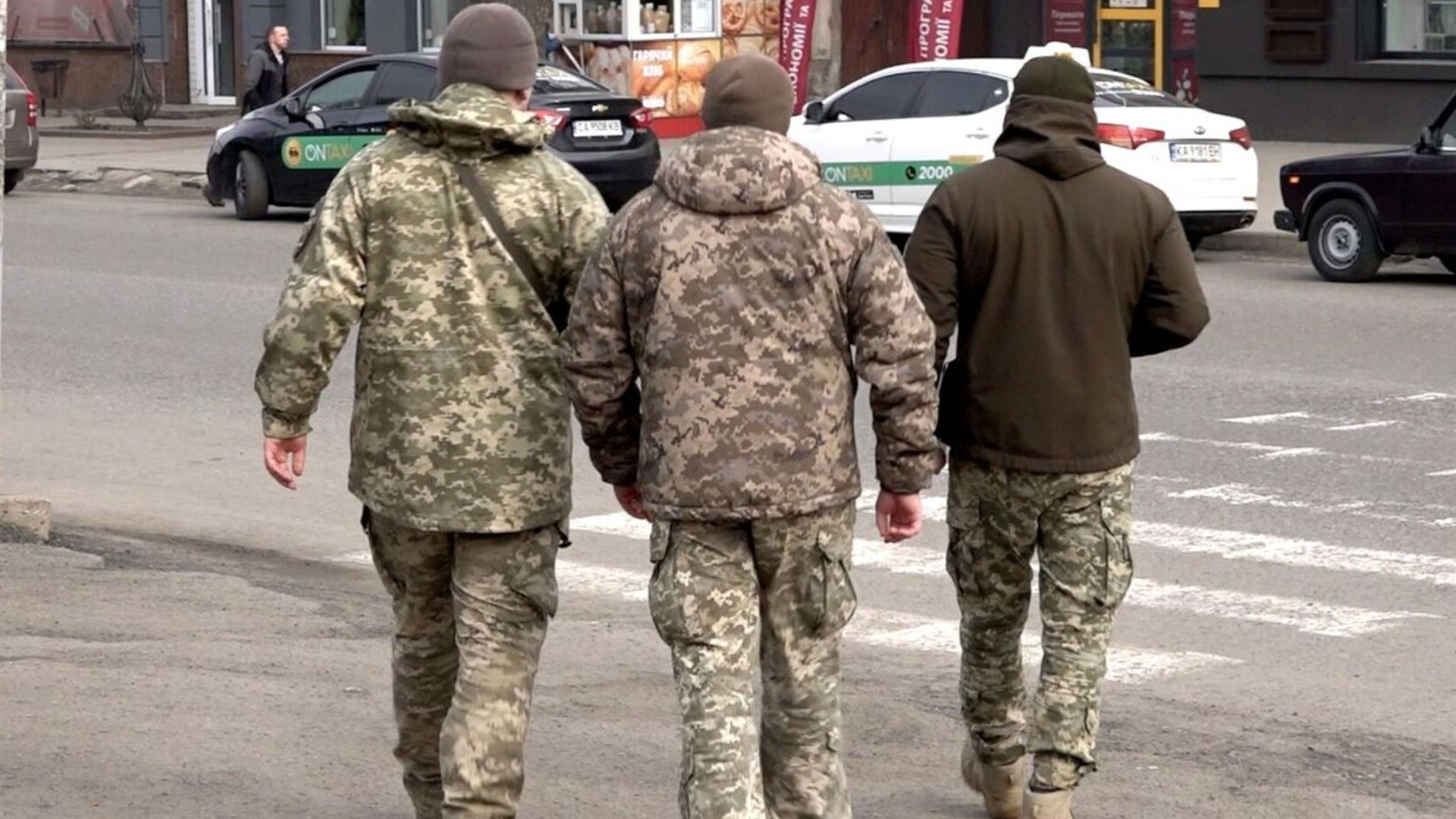 Проникновение ТЦК на частный двор является незаконным - что сказал Дмитрий Лубинец